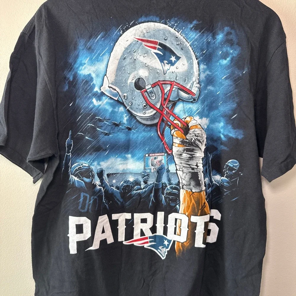NFL Team Apparel New England Patriots Graphic T-Shirt Black Men's Large